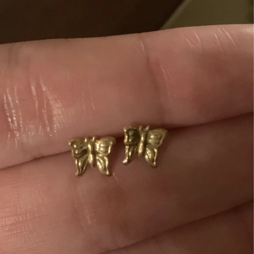 Butterfly stud earrings